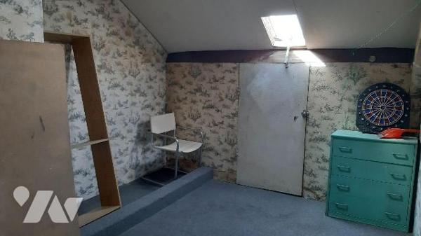 A vendre RENNES centre, appartement T3, quartier fac de droit, type 3 de 64 m² habitables au 4è...