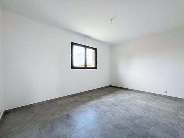 A VENDRE- MURET- Maison contemporaine T5 avec garage