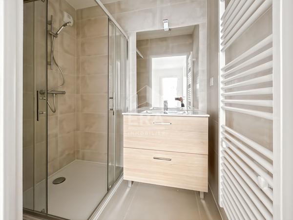 Appartement T4 de 78m², avec terrasse et garage,  Marseille 13006