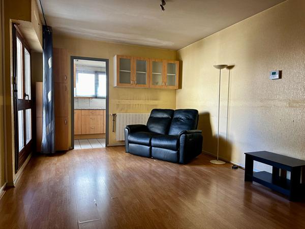EPINAL - Appartement T2 avec balcon, cave et parking - 49 m²