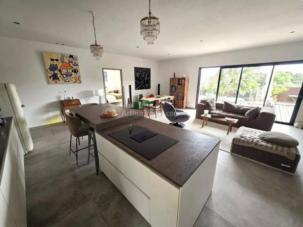 Vente                                                      Maison
                        
                     4 pièces                      118 m2                     à Draguignan