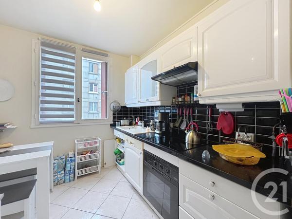 Appartement F4 à vendre  4 pièces - 76,99 m2 MONTEREAU FAULT YONNE - 77