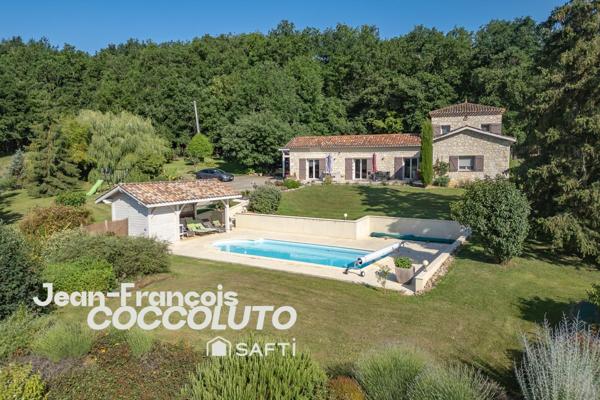 Superbe propriété en pierre avec piscine
