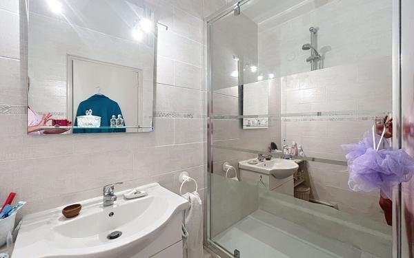 Appartement à vendre    3 pièces • 59,33 m2 Tours