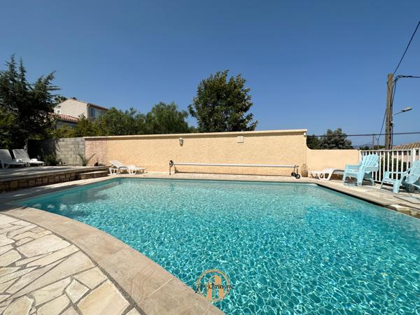 Saint Aygulf (83370) À VENDRE - Charmant T2/3 en rez-de-jardin à Saint-Aygulf– Coup de cœur assuré !