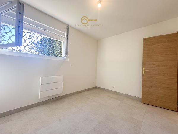 Saint Aygulf (83370) À VENDRE - Charmant T2/3 en rez-de-jardin à Saint-Aygulf– Coup de cœur assuré !