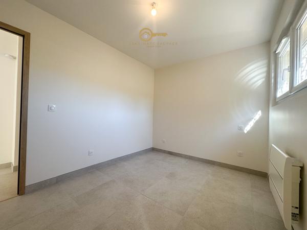 Saint Aygulf (83370) À VENDRE - Charmant T2/3 en rez-de-jardin à Saint-Aygulf– Coup de cœur assuré !