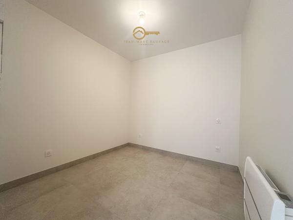 Saint Aygulf (83370) À VENDRE - Charmant T2/3 en rez-de-jardin à Saint-Aygulf– Coup de cœur assuré !