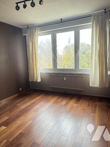 LAMBERSART - T4  83.50 m² - Garage - cave