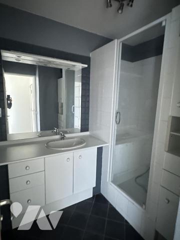 LAMBERSART - T4  83.50 m² - Garage - cave