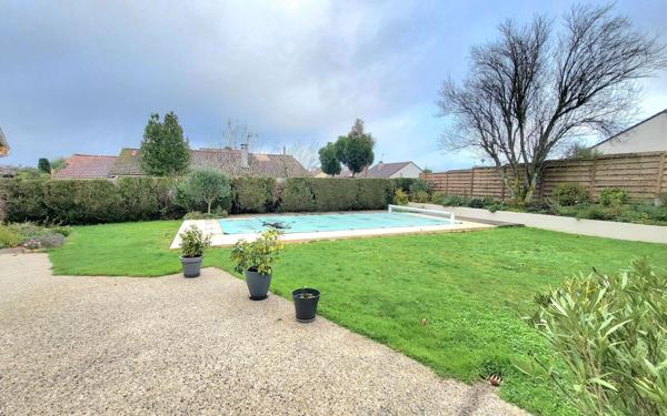 Maison à vendre    7 pièces • 165 m2 Le Palais-sur-Vienne