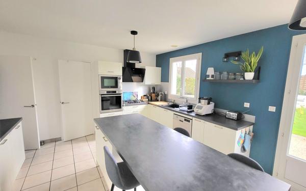 Maison à vendre    7 pièces • 165 m2 Le Palais-sur-Vienne