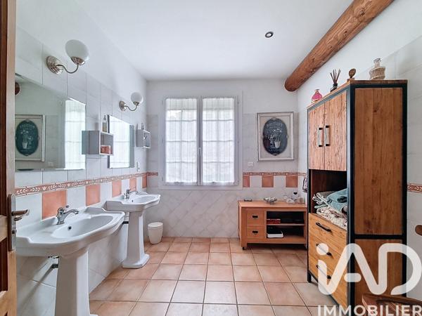 Maison à vendre 5 pièces 151 m² Vauvert