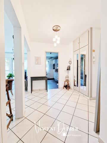 CENTRE BOURG SAINT HERBLAIN - VASTE APPARTEMENT DE 103m²