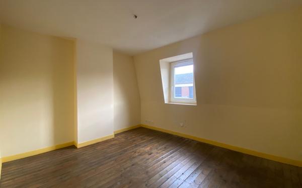 Maison à vendre    4 pièces • 90 m2 Valenciennes