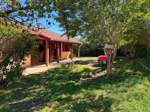 Labégude (07200) Petite Maison avec Joli Jardin et Garage