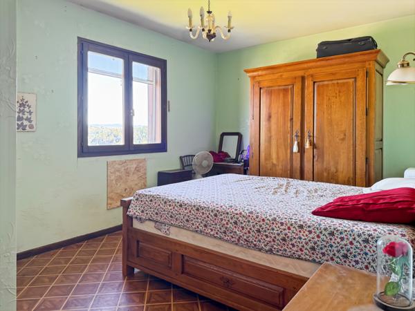 Labégude (07200) Petite Maison avec Joli Jardin et Garage