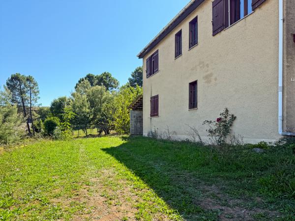 Labégude (07200) Petite Maison avec Joli Jardin et Garage