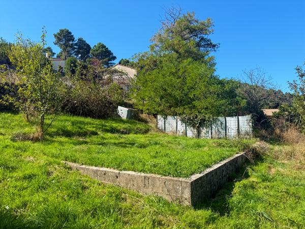 Labégude (07200) Petite Maison avec Joli Jardin et Garage