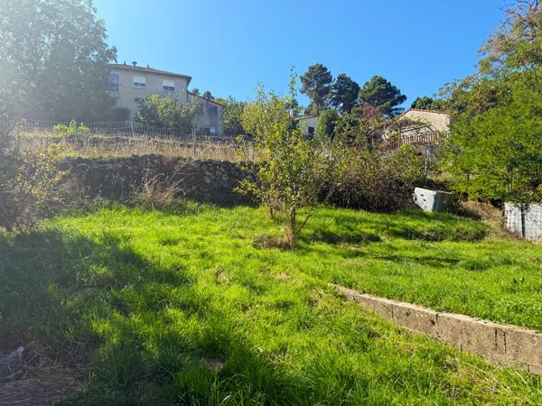 Labégude (07200) Petite Maison avec Joli Jardin et Garage