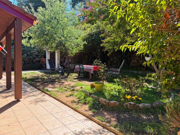 Labégude (07200) Petite Maison avec Joli Jardin et Garage