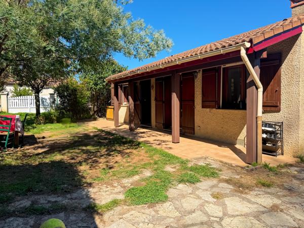 Labégude (07200) Petite Maison avec Joli Jardin et Garage