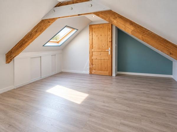 SOMAIN – 135 m² rénovés – 4 chambres – Garage – Jardin