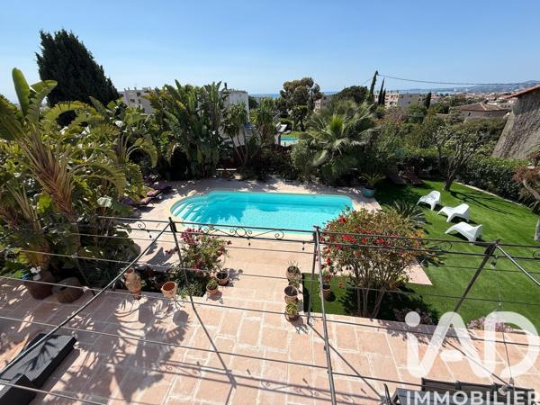 Maison à vendre 9 pièces 190 m² Cagnes-sur-Mer