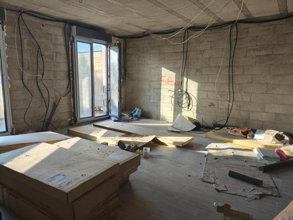 Immeuble à TREMBLAY-EN-FRANCE, 93290 - 131m²