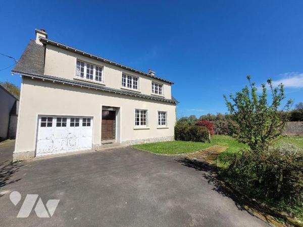 Maison à Vendre à Saint-Lunaire (35800) en Ille-et-Vilaine (35)

À Saint-Lunaire (35800), une...