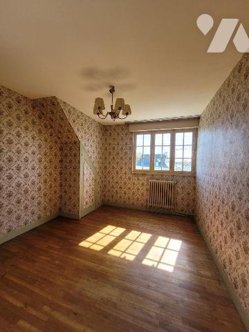 Maison à Vendre à Saint-Lunaire (35800) en Ille-et-Vilaine (35)

À Saint-Lunaire (35800), une...