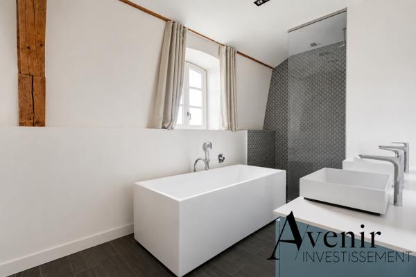 MAISON D'EXCEPTION - TASSIN LA DEMI LUNE - 362m2 - 4 CHAMBRES -JARDIN & PISCINE Tassin la demi lune MAISON D'EXCEPTION - TASSIN LA DEMI LUNE - 362m2 - 4 CHAMBRES -JARDIN & PISCINE Tassin la demi lune