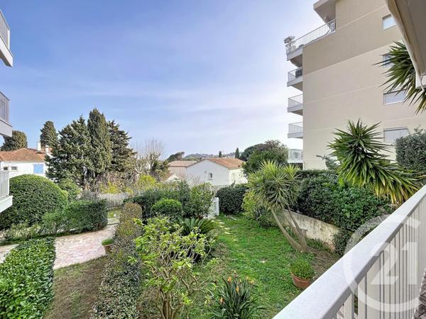 Appartement T3 à vendre  3 pièces - 63 m2 CAVALAIRE SUR MER - 83