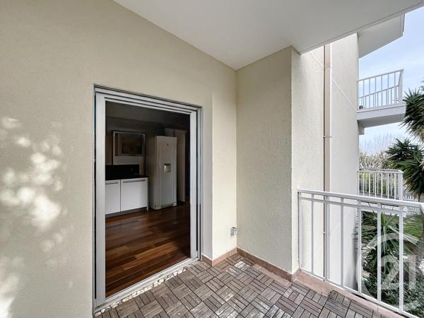 Appartement T3 à vendre  3 pièces - 63 m2 CAVALAIRE SUR MER - 83