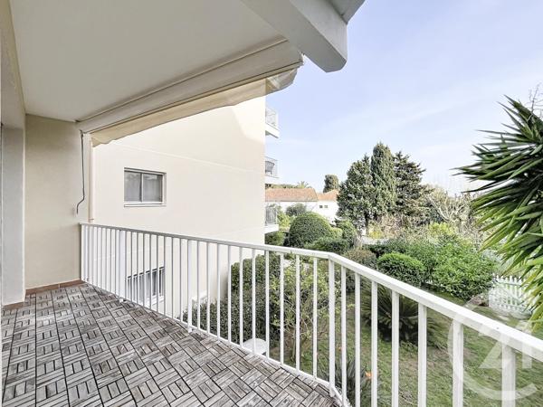 Appartement T3 à vendre  3 pièces - 63 m2 CAVALAIRE SUR MER - 83
