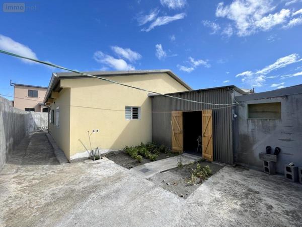 Maison à vendre à Saint-Benoît à la Réunion (97470), ref : 97409-223