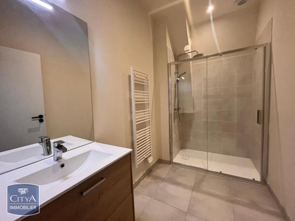 Appartement à louer 3 pièces 65.34m²