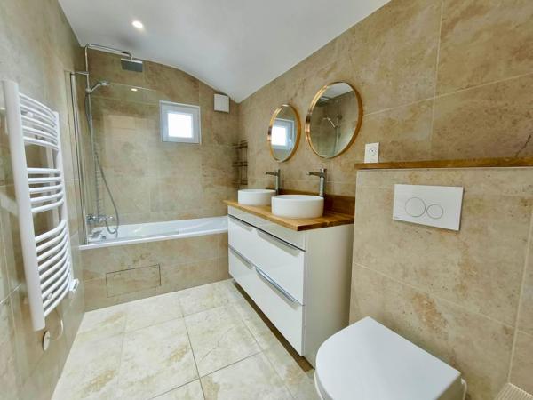 Maison
         4 pièces
        - 70 m² 319 000 € *