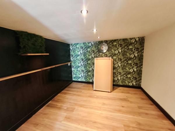 Maison
         4 pièces
        - 70 m² 319 000 € *