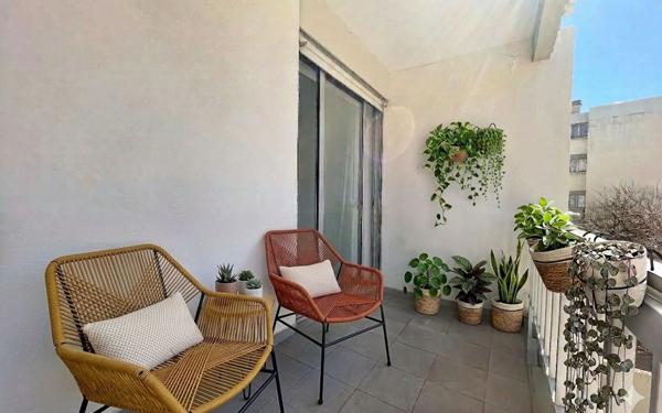 Appartement à vendre    1 pièce • 27,55 m2 Nîmes