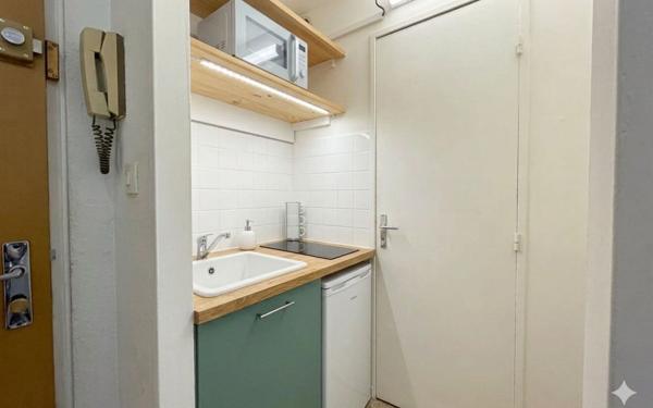 Appartement à vendre    1 pièce • 27,55 m2 Nîmes