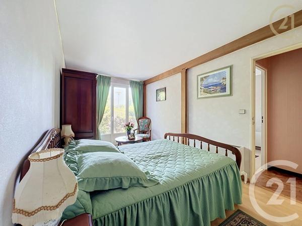 Maison à vendre  5 pièces - 98 m 2   ST FARGEAU PONTHIERRY  - 77