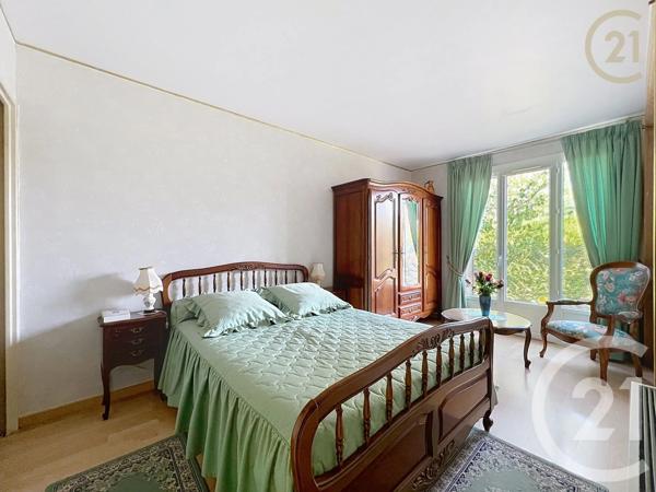 Maison à vendre  5 pièces - 98 m 2   ST FARGEAU PONTHIERRY  - 77