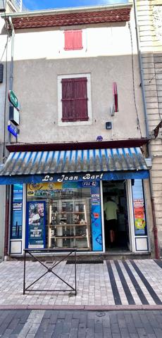 Ensemble immobilier à vendre – Fonds de commerce + murs + appartement