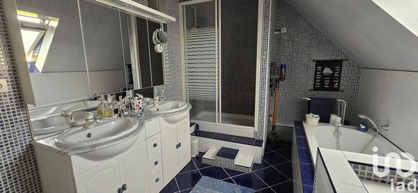 Maison à vendre 6 pièces 153 m² Brie-Comte-Robert