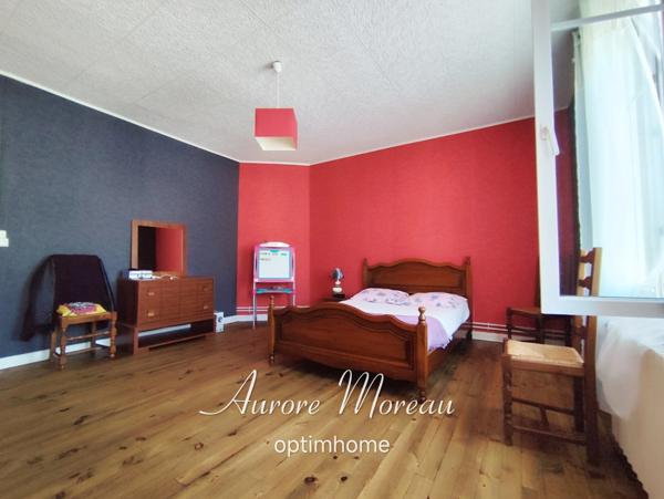 Fort potentiel pour cet ensemble habitation et commerce sur la commune de WASSIGNY (02)