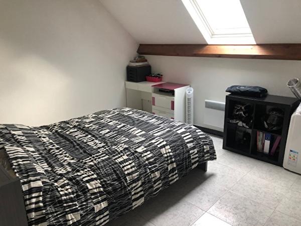 A LOUER TIERCE Appt T4 de 76 m2 au 1er étage avec garage