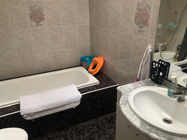 A LOUER TIERCE Appt T4 de 76 m2 au 1er étage avec garage