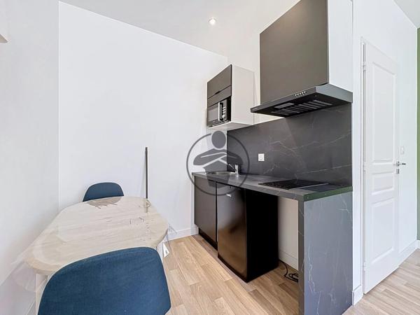 Location                                                      Appartement
                        
                     1 pièces                      21 m2                     à Saint-Quentin