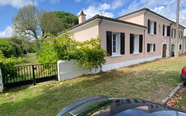 Maison à vendre    6 pièces • 159 m2 Saint-Loubès